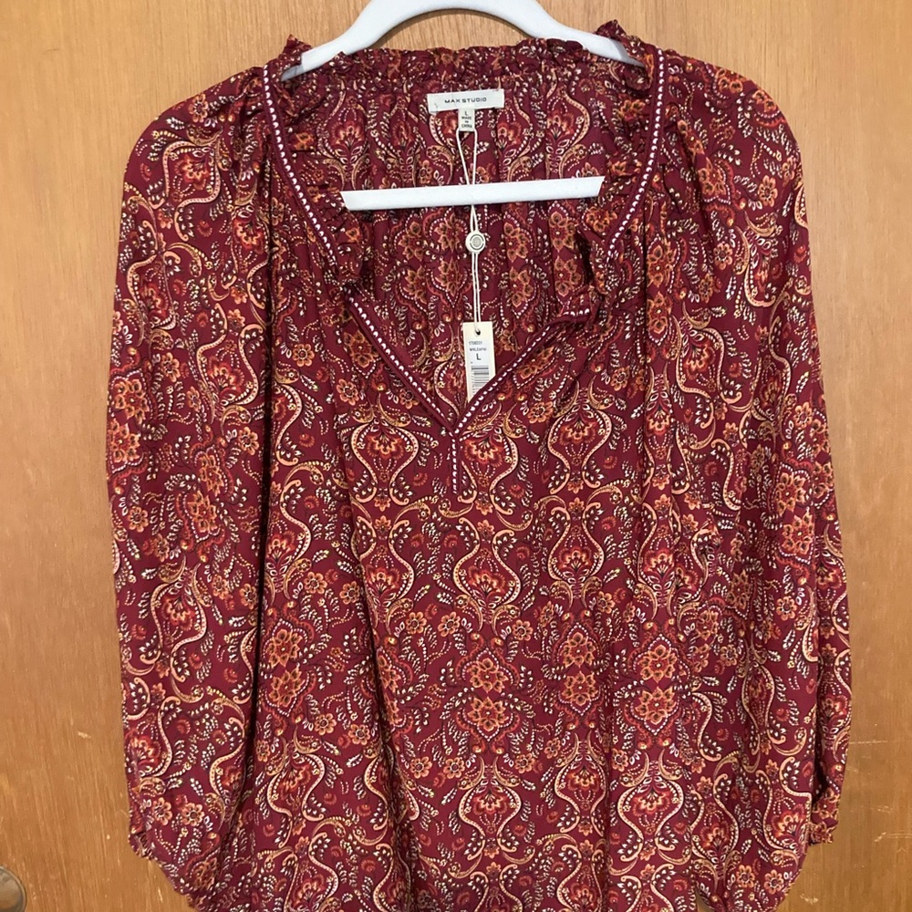 New with tag’s burgundy long sleeve sheer Max Studio